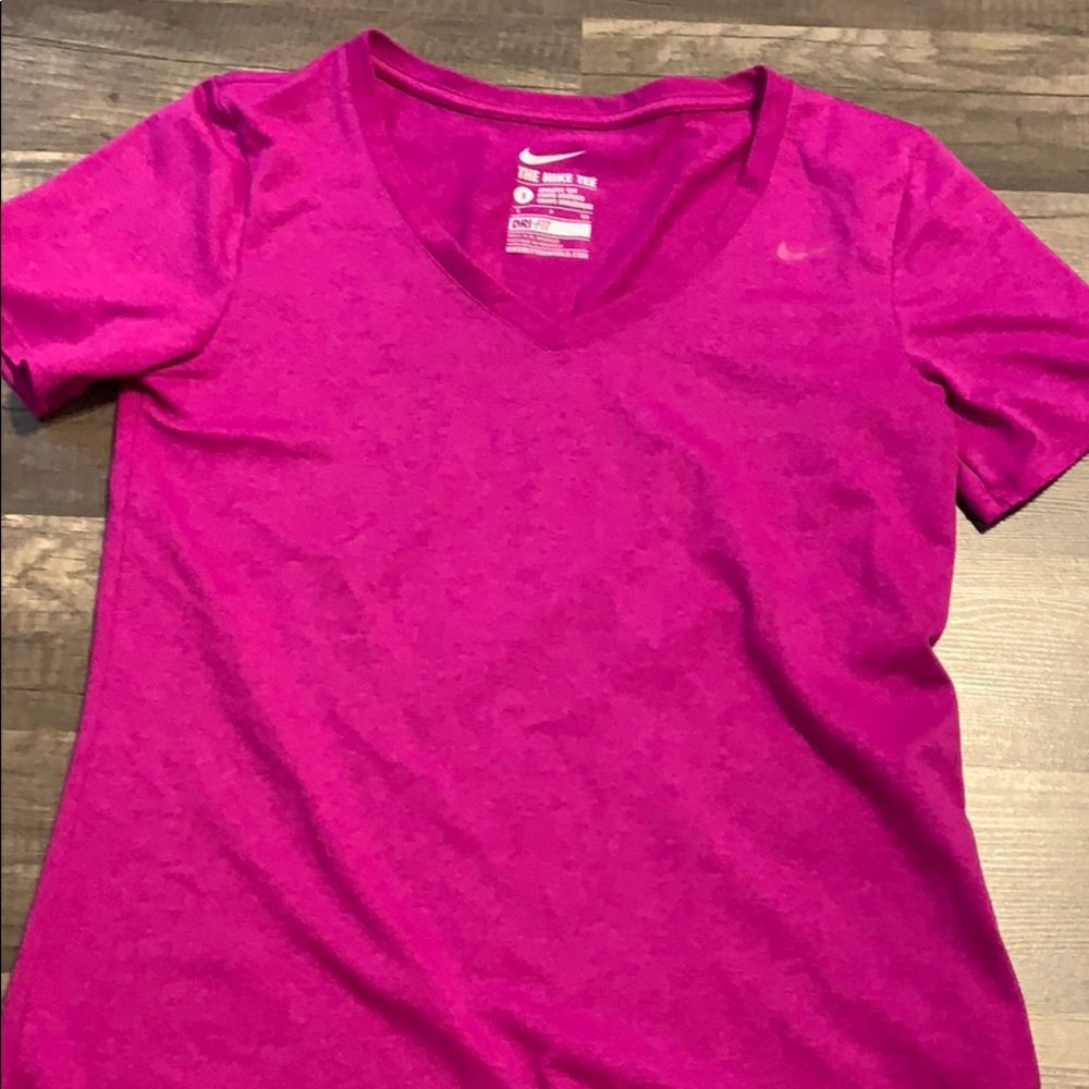 Women’s Nike Shirt